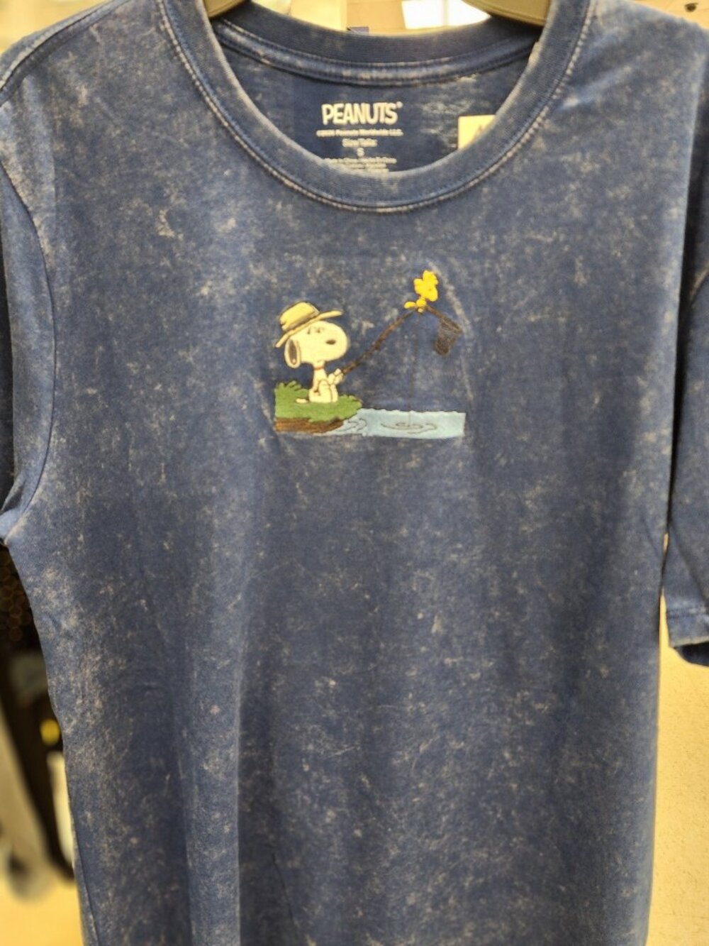 Peanuts Snoopy Woodstock Fishing Shirt Men's Small Brand NEW with Tags